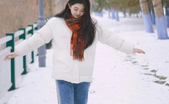 变性高中老师戴巨胸教课被喷